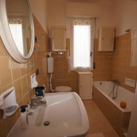 Casa Belvedere ディアーノ・カステッロ